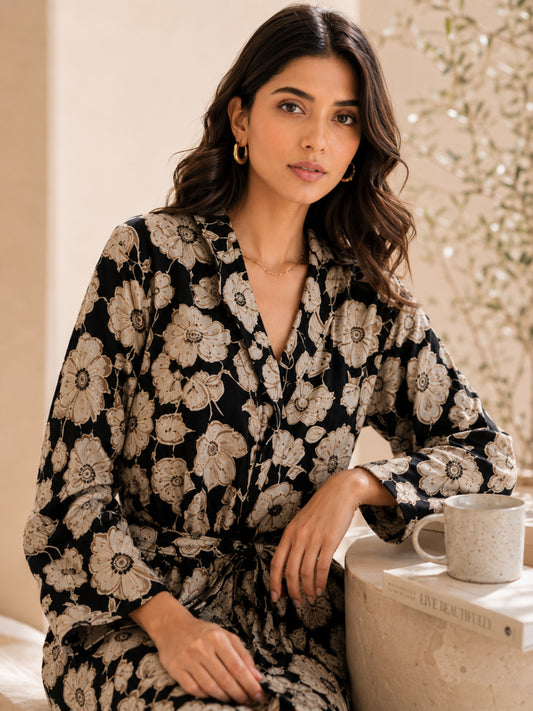 Black Blossom Pure Cotton Collar Robe for Women