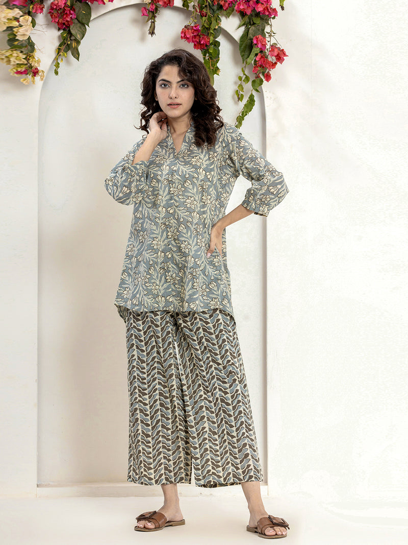 Back pleated Grey Jaal Pure Cotton Hand Printed Loungewear