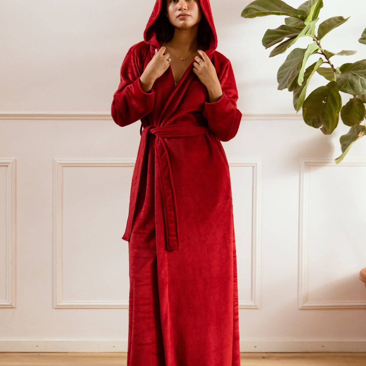 Maroon Super Soft Woollen Hoodie Robe – FEATHERS CLOSET